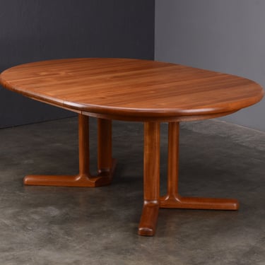 Restored Solid Teak Danish Modern Round to Oval Dining Table 