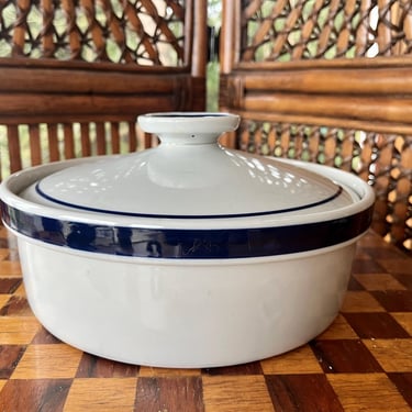 Blue Monterrey 2.5 Quart Round Covered Casserole 