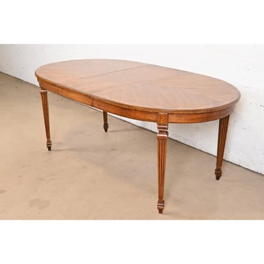 Thomasville French Regency Louis XVI Walnut and Burl Wood Extension Dining Table, Circa 1960s