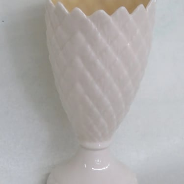 Belleek Ireland Porcelain Thistle Feather Yellow Luster Pedestal Vase 3533B