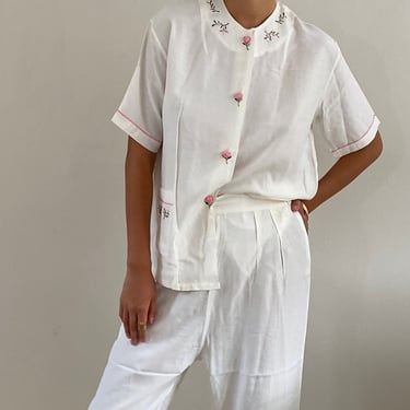 40s matching lounge set / vintage white rayon embroidered souvenir pajama lounge pant suit 2 piece set | Medium 