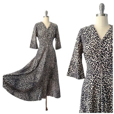 40s Leopard Print Dressing Gown / 1940s Vintage Zip Up Maxi Dress / Medium / Size 8 