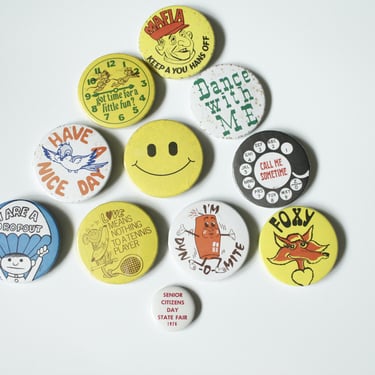 Vintage 70s Button Collection - 11 Pins - Novelty Slogans 