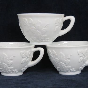 Indiana Colony Harvest Grape White Milk Glass Set of 3 Punch Tea Cups 3754B