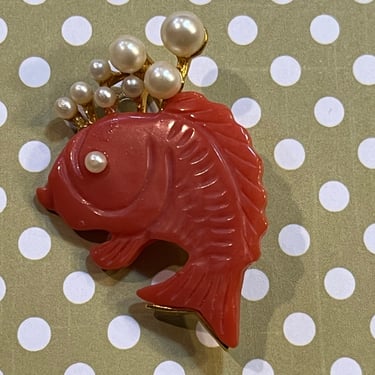 pearl fish brooch 1960s coral cabochon aquatic ocean lapel pin 