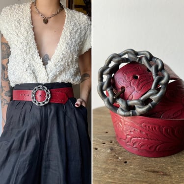 Vtg. Red Tooled Leather Belt w/ Welded Chain Buckle 26-30&quot;W