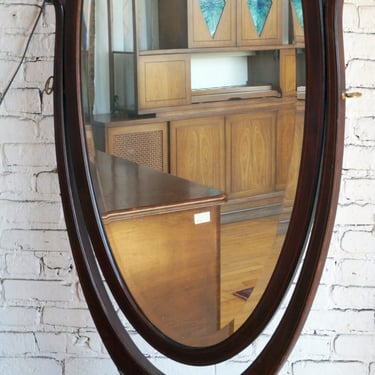 Standing Swivel Mirror w Claw-foot Stand