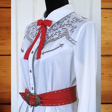 Panhandle Slim Vintage Retro Western Women's Cowgirl Shirt, Embroidered Floral Designs & Rhinestones, Tag Size Large (see meas. photo) 