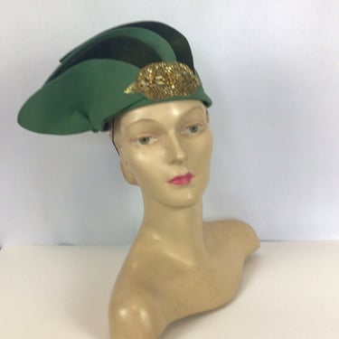Vintage 40s hat | Vintage green felt beaded hat  | 1940s Julius C Crittendon millinery 