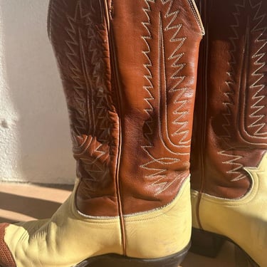 Aquarius Cocktail Vintage Tony Lama Cowboy Boots - Two Tone Cream and Brown