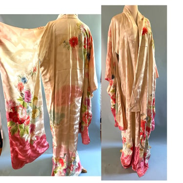 Gorgeous Vintage Silk Wedding Kimono With beautiful embroidery 