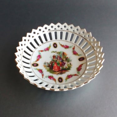 Colonial couple plate George and Martha decorative porcelain plate Vintage filigree plate Made in Germany 