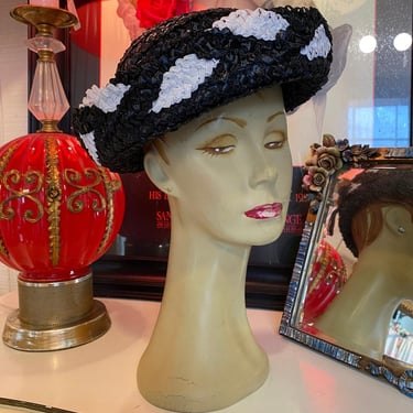 vintage 1950s black and white straw hat wide turned up brim 50s fashion summer 