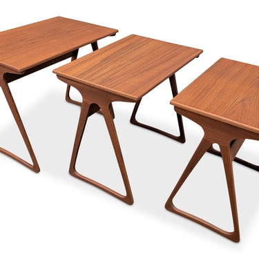 Teak Nesting Tables - 032551