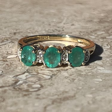 Vintage 14k Solid Yellow Gold and Natural Emerald Three Gemstone with Diamond Accents - Size 7 