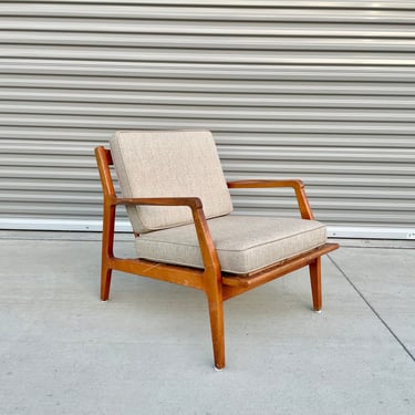 1960s Danish Modern Single Walnut Lounge Chair by Ib Kofod-Larsen for Selig 