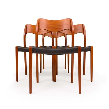 Vintage Møller Model 71 Dining Chairs (Set of Four) 