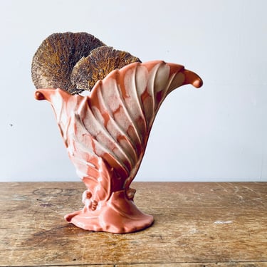 Vintage Coral Haeger Vase | Double Leaf Fan Vase | Royal Hickman | Royal Haeger Pottery | Mid Century Vase | Peach Pink Raspberry Berry 