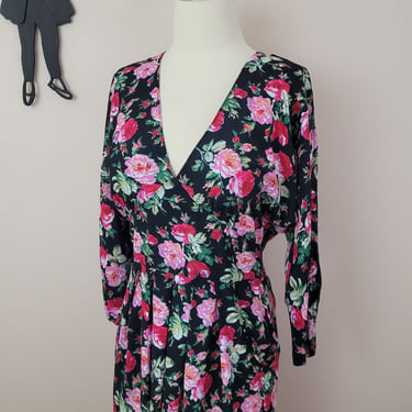 Vintage 1980's Floral Dress / 80s Black Floral Rayon Dress S 