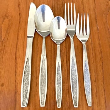 Laurie vintage stainless flatware 37 pieces plus extra replacement forks 