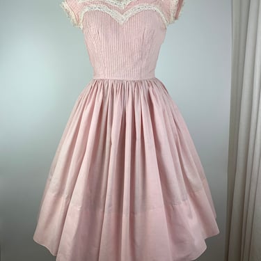 1950's Cotton Dress - Pink Sweet Heart Neckline - Nipped Waist - Full Skirt with Pin Tucking Details  - Women's Size Small - 26 inch waist 