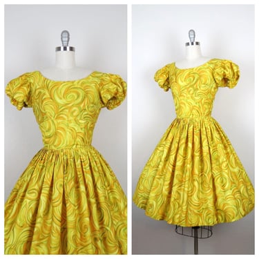 Vintage 1950s cotton dress fit and flare bubble sleeve abstract print yellow 