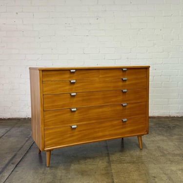 Chest of Drawers by Drexel 