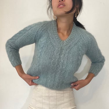 50s hand knit mohair sweater / vintage baby blue hand knit Italian mohair cable knit raglan cropped V neck robins egg sweater | XS S 