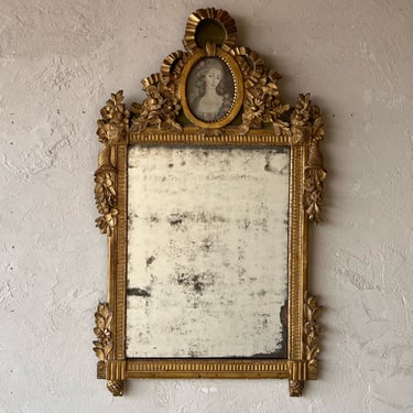 Louis XVI Period French Gilded Mirror with Portrait
