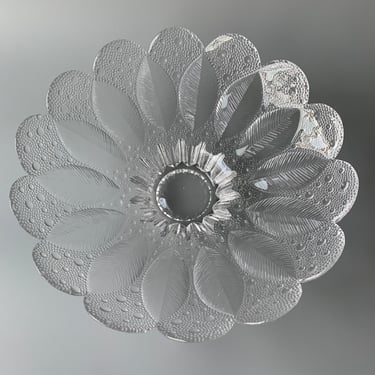 R. Koschnick LAUSITZER 10.5" Scandinavian-style Crystal Footed Bowl Leaf Motif 