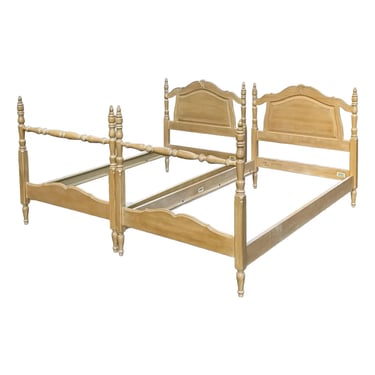 Ethan Allen French Bisque Twin Beds - a Pair 