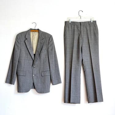 Vintage 80s Rue Royale Nino Cerruti Men's Gray Suit. Size 40 x 32 