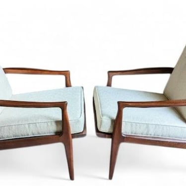 Mid Century Modern Milo Baughman Walnut Lounge Chairs 