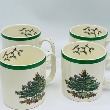 Set of four  vintage Coffee Mug classic Christmas Tree china pattern made by Spode S 3324R 