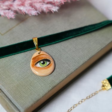 Lovers Eye Ceramic Necklace, Handmade Pendant, Romantic Eye Necklace, Cottagecore Jewelry, Adjustable Velvet Choker, Green Eye Jewelry 