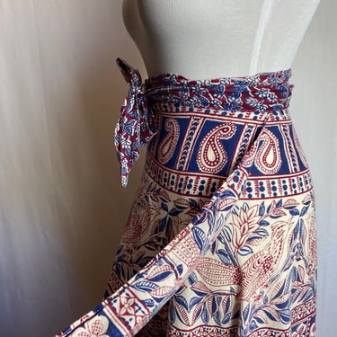 Vintage Indian print~ hippie girl skirt~ A-line Wrap skirt~ 100% cotton~ dyed textile pattern~ 70s boho vintage Adini style /open size 