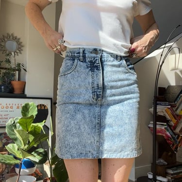 VTG 80s Guess Acid Wash Mini Skirt 