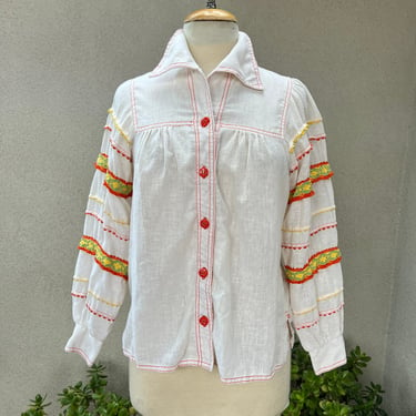 Vintage boho cotton blouse crochet trims Sz 6 by Herman Marcus of Dallas 