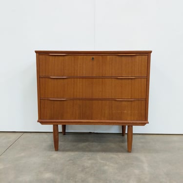 Vintage Danish Mid Century Modern Teak Low Dresser by Ejsing 