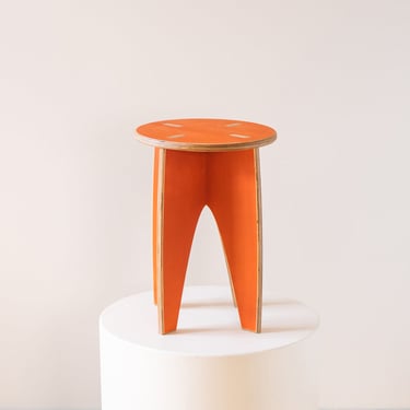 Simple Stool & Plant Stand – Persimmon