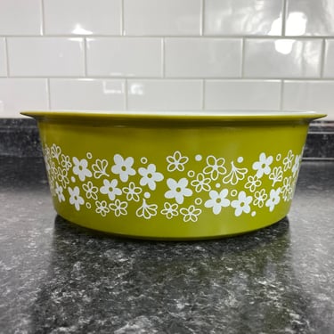 Vintage Pyrex Big Bertha 664 Spring Blossom Green- Crazy Daisy Casserole Dish (no lid), 1970s Large Casserole Retro Green Bowl white flowers 