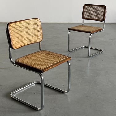 Pair of Vintage Cesca Mid Century Italian Cantilever Chairs in Brown Wood,  Marcel Breuer B32,  Bauhaus Design, 1970s Italy 