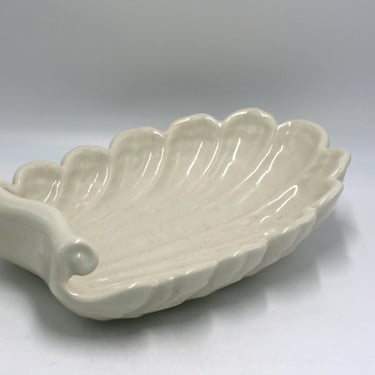 vintage Abingdon White Ceramic Shell Bowl 