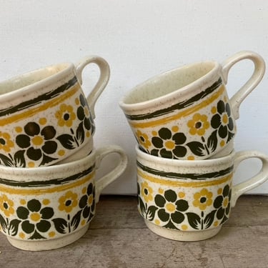 Retro Flower Power Bilton's Coffee Cups, Stackable, 4 Cups No Saucers, Made In England, Flower Ironstone Speckled Coffee Mugs 