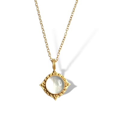 Lotus Pearl Doublet Necklace