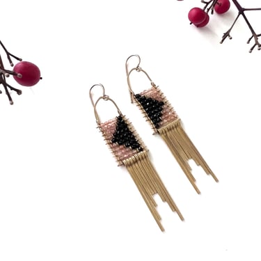 Pyramis Earrings in Peach Moonstone and Black Spinel