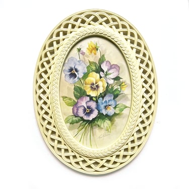 Floral Print Wall Hanging, Homco #2884, Pansies in an Ivory White Oval Frame, Faux Wicker Basketweave, Boho Chic Home Decor, Wall Decor 