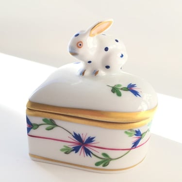 Herend porcelain box w/ bunny rabbit lid Heart shaped blue & white china ring or trinket box Valentines gift 