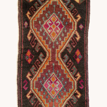 Vintage Turkish Mini Rug No. 621 | 1'9 x 3'8