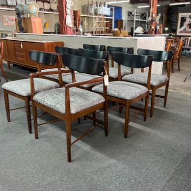 Set of 8 American of Martinsville Dining Chairs